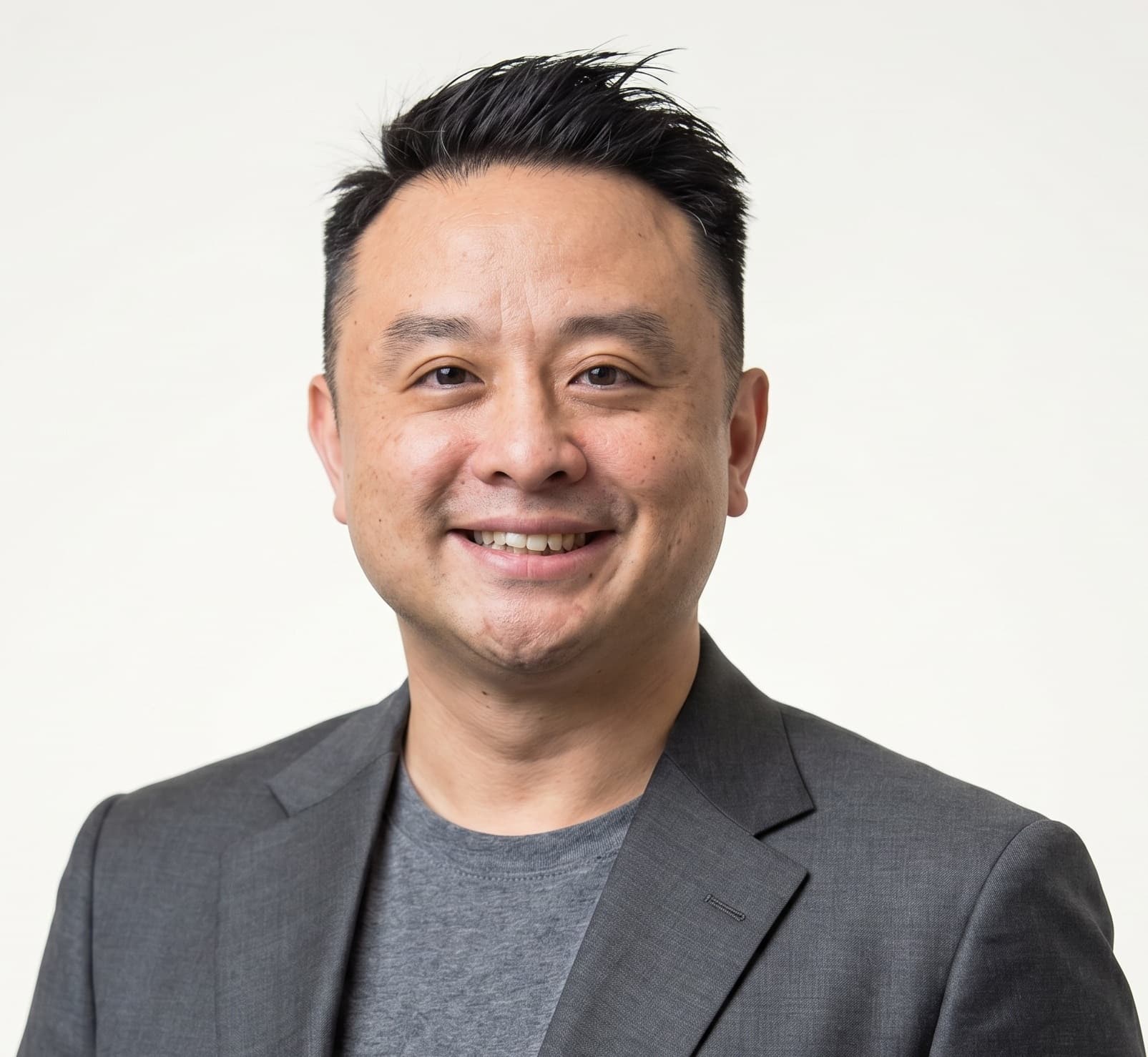 LiBin Sim, Founder of Tomori Group
